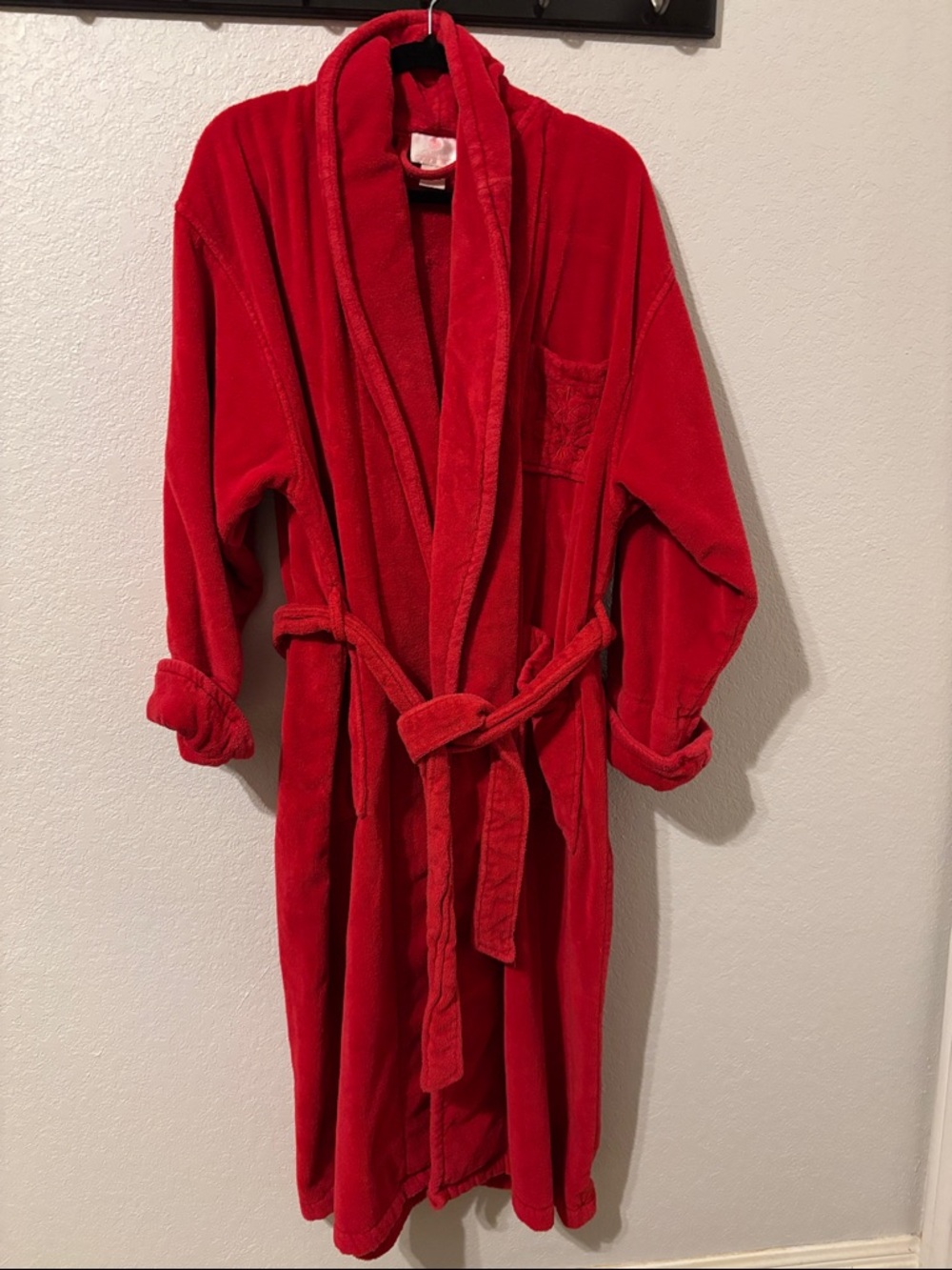 Vintage Chance Encounters Plush Red Women's Robe - Soft Terry Shawl Collar